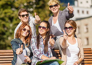 Studentengruppe Das Bild zeigt eine Gruppe von Studenten