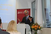 Prof. Dr. Frank Rövekamp, Direktor des OAI (Bild: HWG LU)