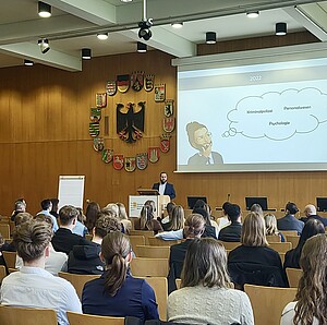 Anil Kaan Cip Betriebetag