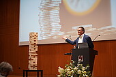 Prof. Dr. Hartmut Walz bei den 9. Finanzgesprächen an der HWG LU (Bild:© privat)